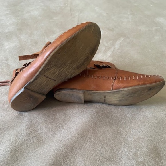 Leather Moccasin Booties - Steve Madden size 7 - Picture 5 of 7